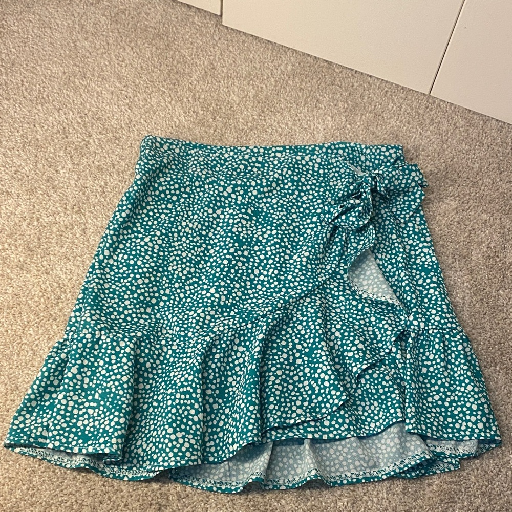 3/$20 Green Dot Wrap Ruffle Skirt - Women